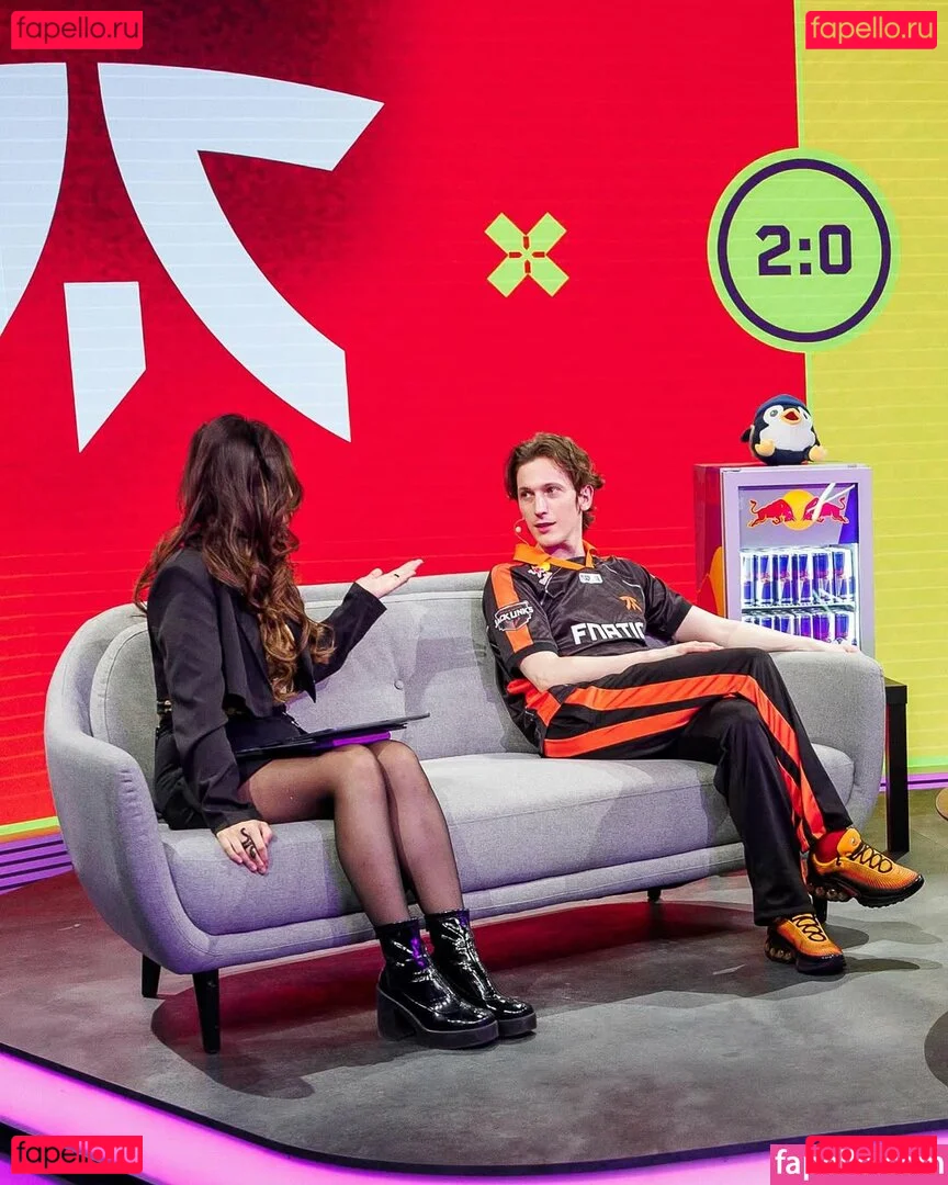 Yinsu Collins Onlyfans Photo Gallery 