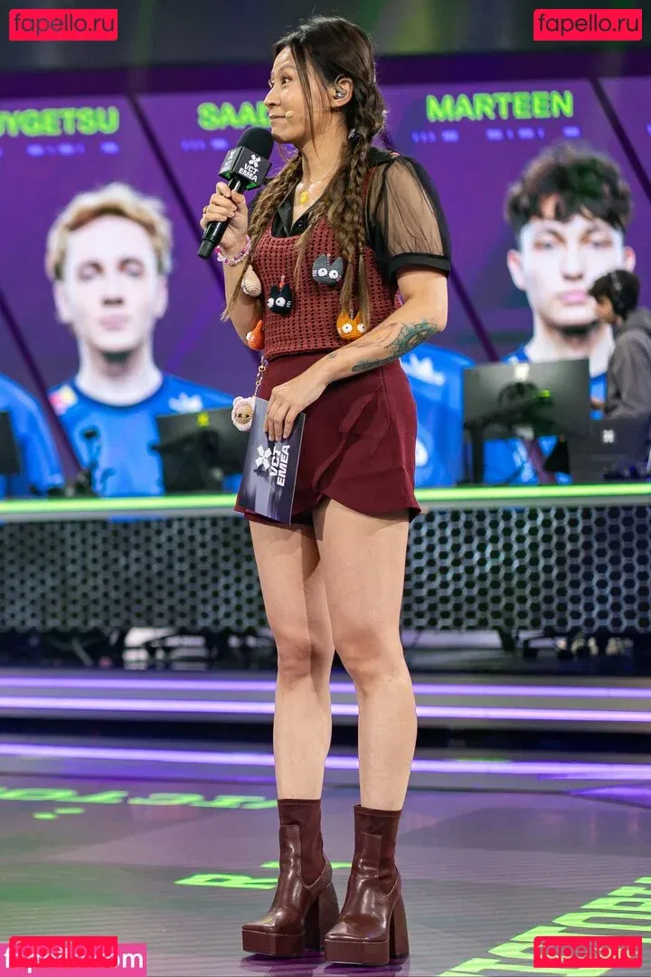 Yinsu Collins Onlyfans Photo Gallery 