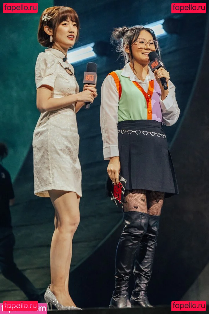 Yinsu Collins Onlyfans Photo Gallery 