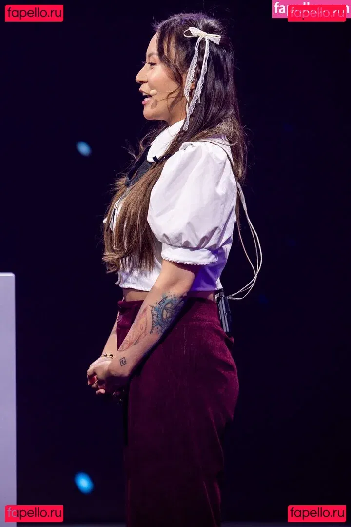 Yinsu Collins Onlyfans Photo Gallery 