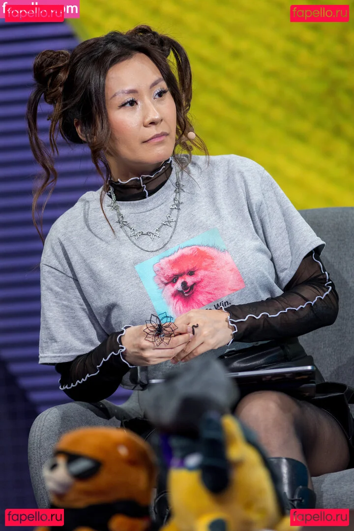 Yinsu Collins Onlyfans Photo Gallery 