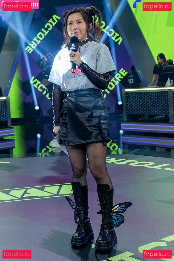 Yinsu Collins Onlyfans Photo Gallery 