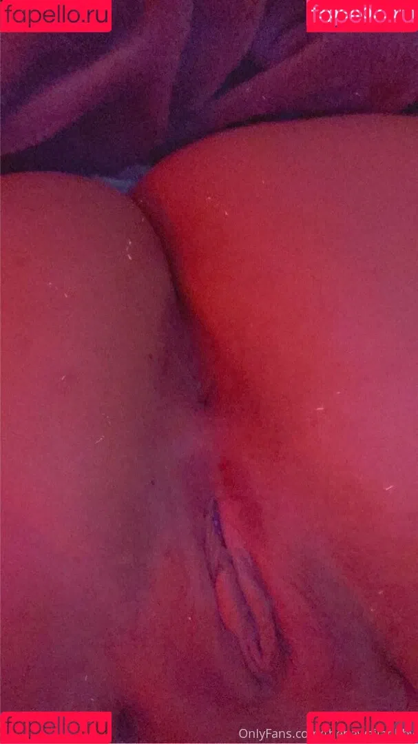 Thehawaiianbby Onlyfans Photo Gallery 