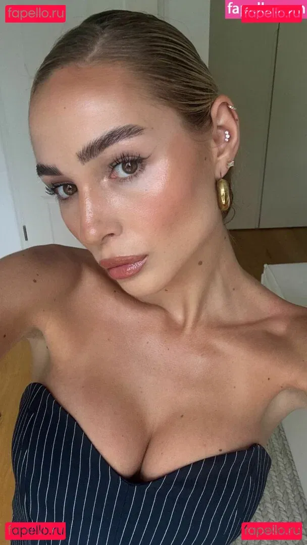 yaraline Onlyfans Photo Gallery 