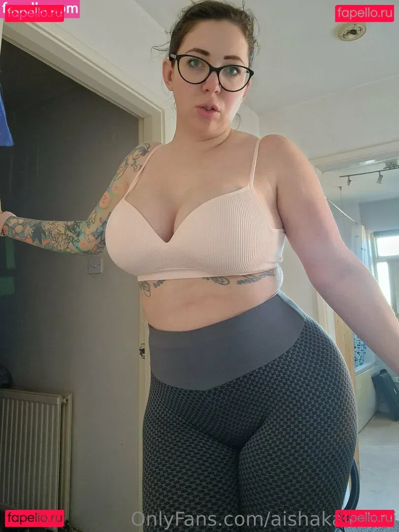 aishakalahari Onlyfans Photo Gallery 