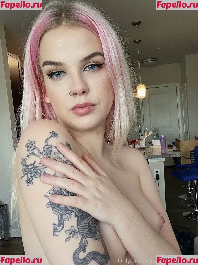 Thesilvermoon Onlyfans Photo Gallery 