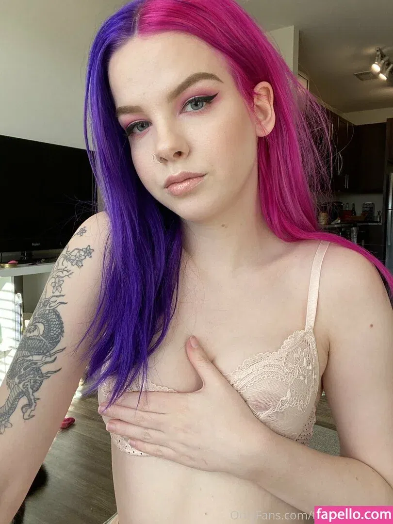 Thesilvermoon Onlyfans Photo Gallery 