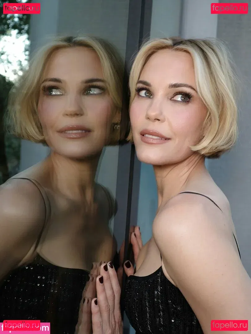 Leslie Bibb Onlyfans Photo Gallery 
