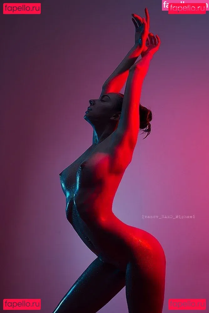 Murasaki Onlyfans Photo Gallery 