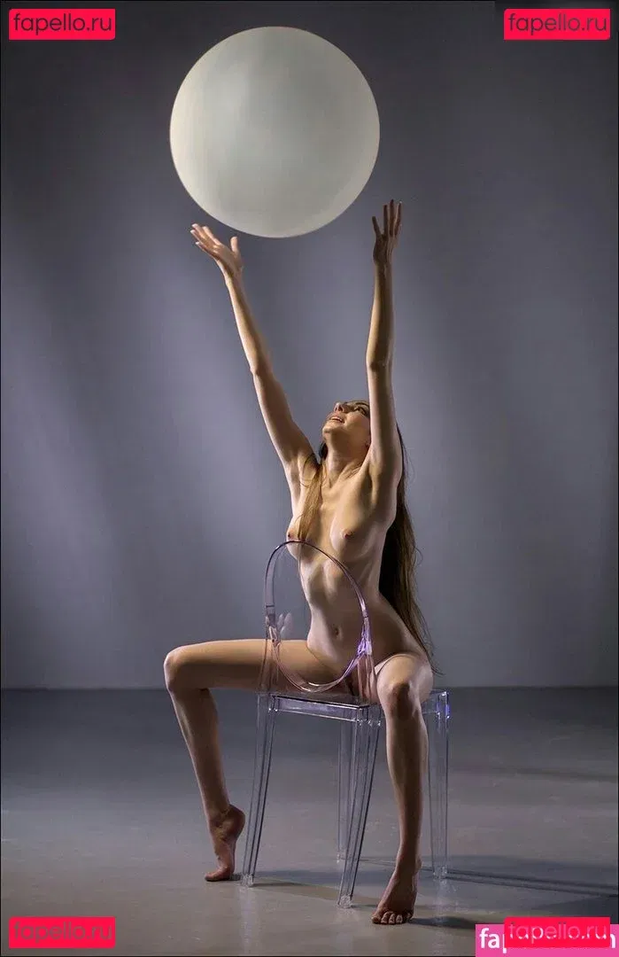 Murasaki Onlyfans Photo Gallery 