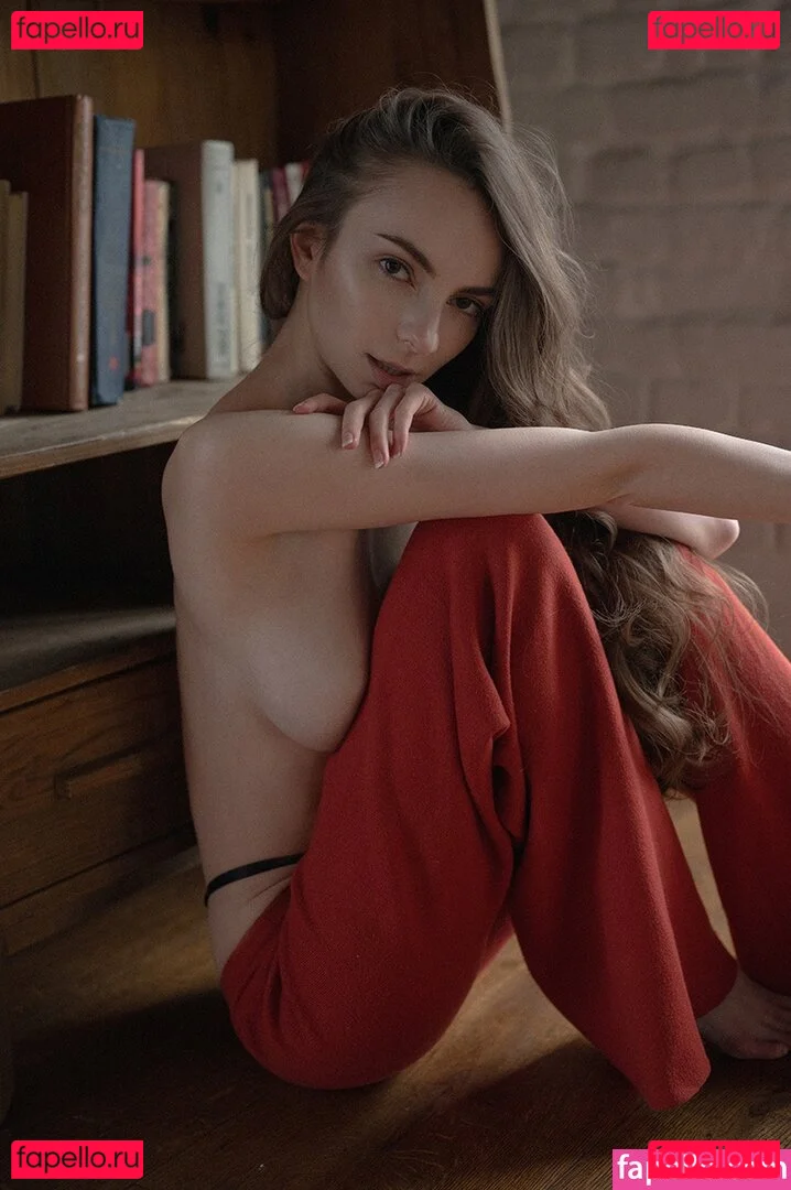 Murasaki Onlyfans Photo Gallery 