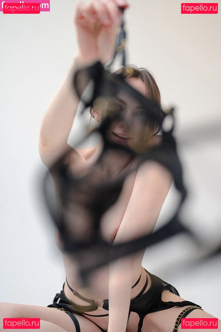 Murasaki Onlyfans Photo Gallery 