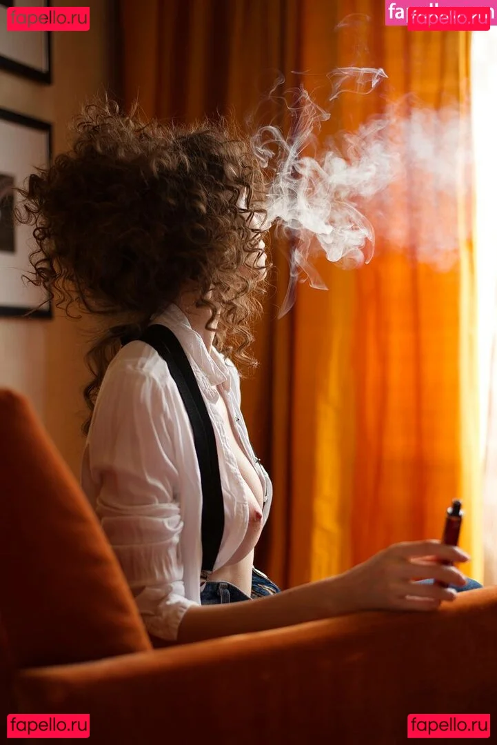 Murasaki Onlyfans Photo Gallery 