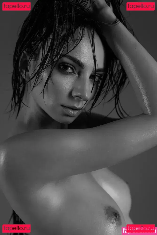 Murasaki Onlyfans Photo Gallery 