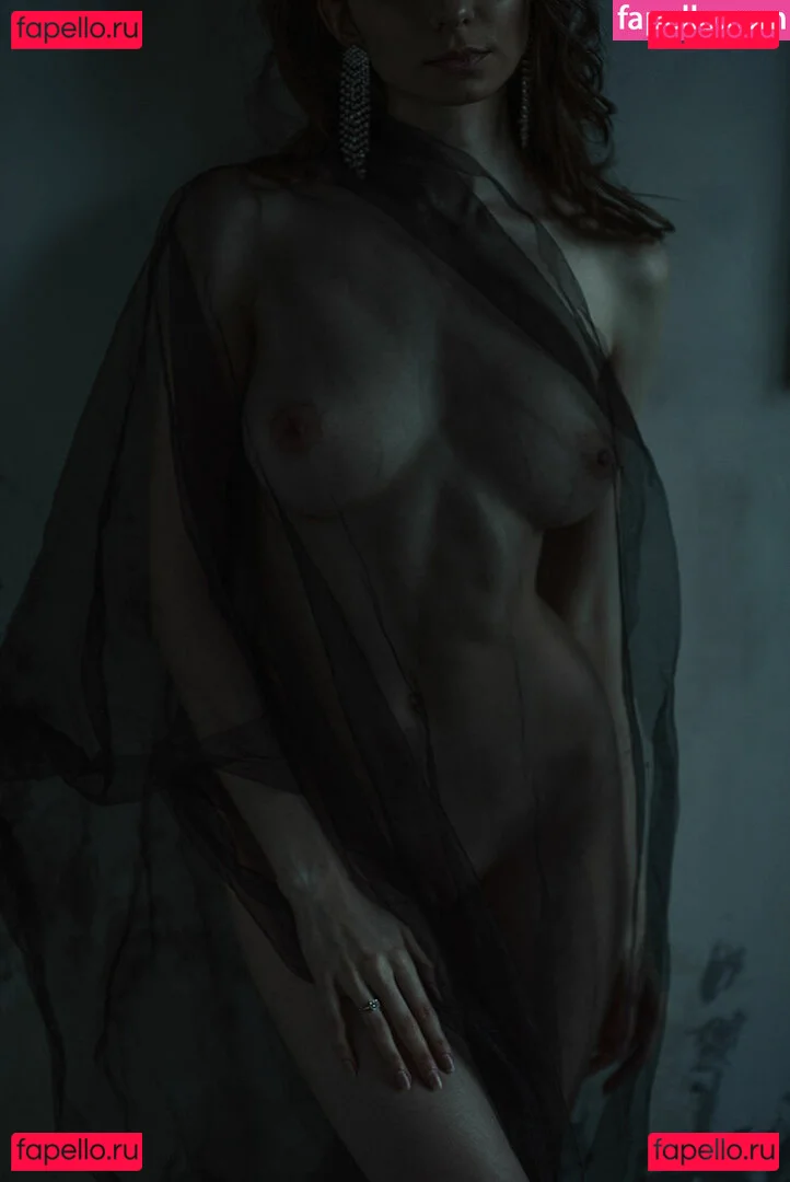 Murasaki Onlyfans Photo Gallery 