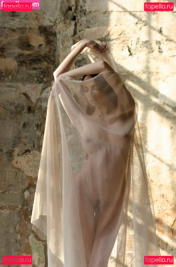 Murasaki Onlyfans Photo Gallery 