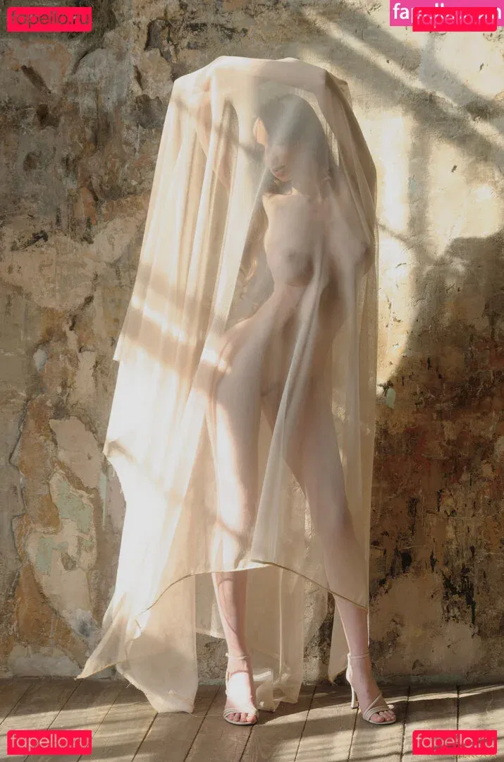 Murasaki Onlyfans Photo Gallery 