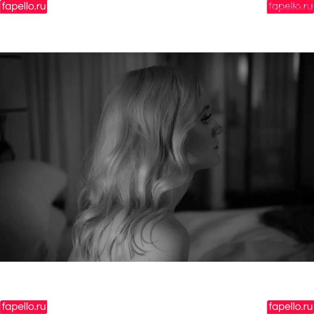 Olivia Taylor Dudley Onlyfans Photo Gallery 