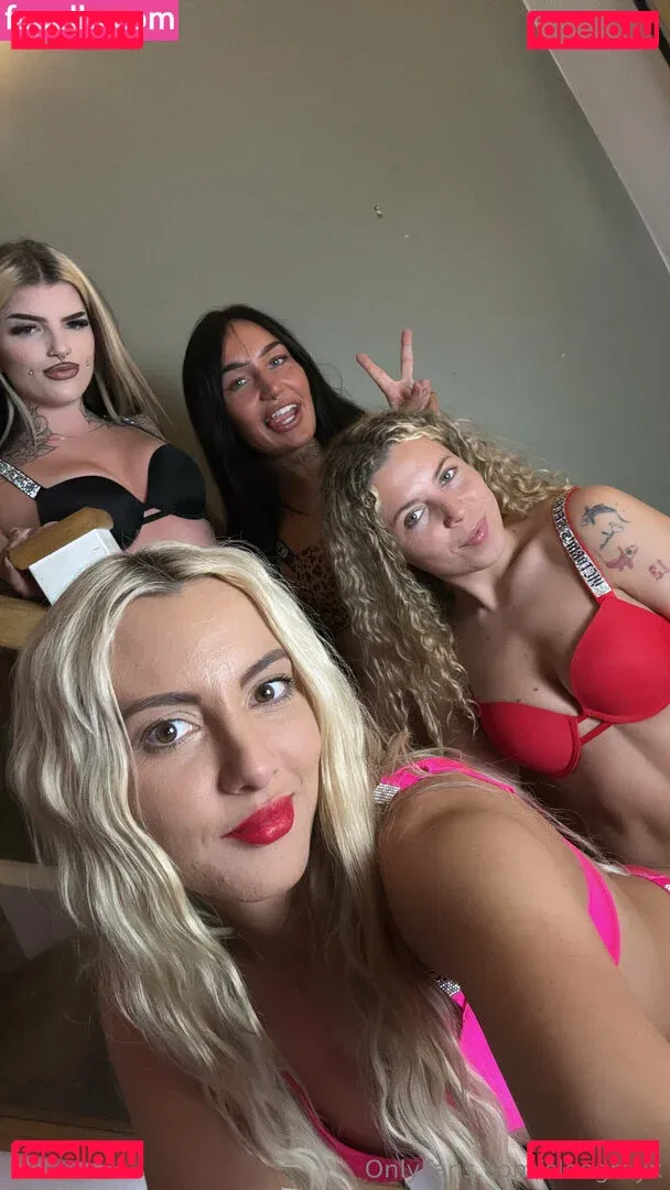 cloegreyx Onlyfans Photo Gallery 