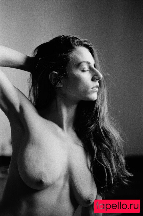 Isa Reda Nude Onlyfans Photo 49