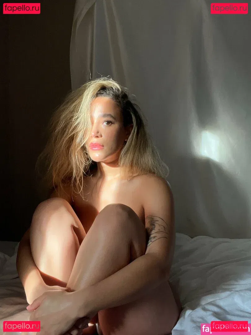 cydneythelight Onlyfans Photo Gallery 