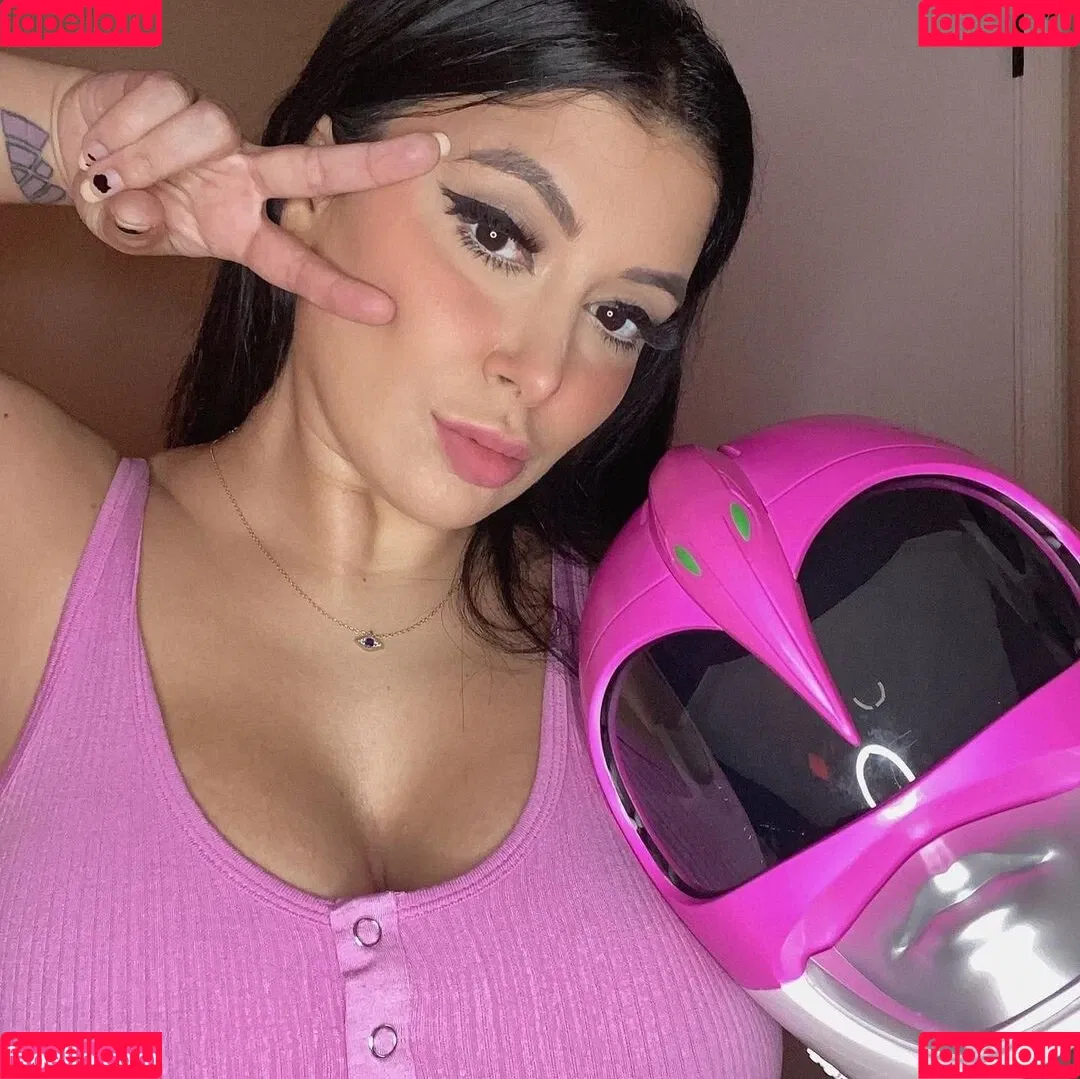 Gekgemu Onlyfans Photo Gallery 