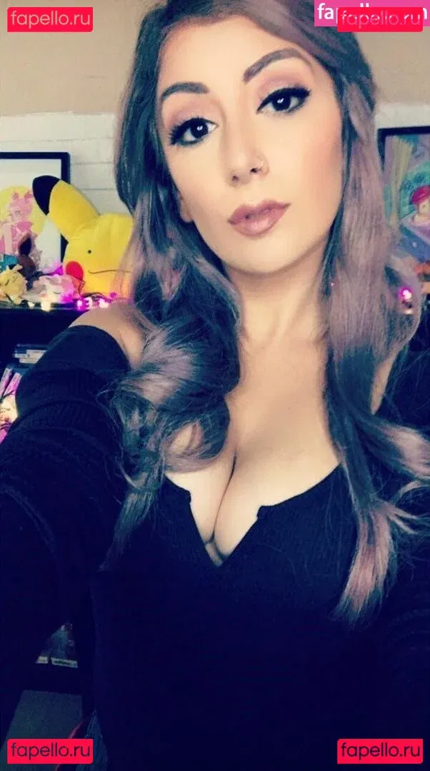 Gekgemu Onlyfans Photo Gallery 