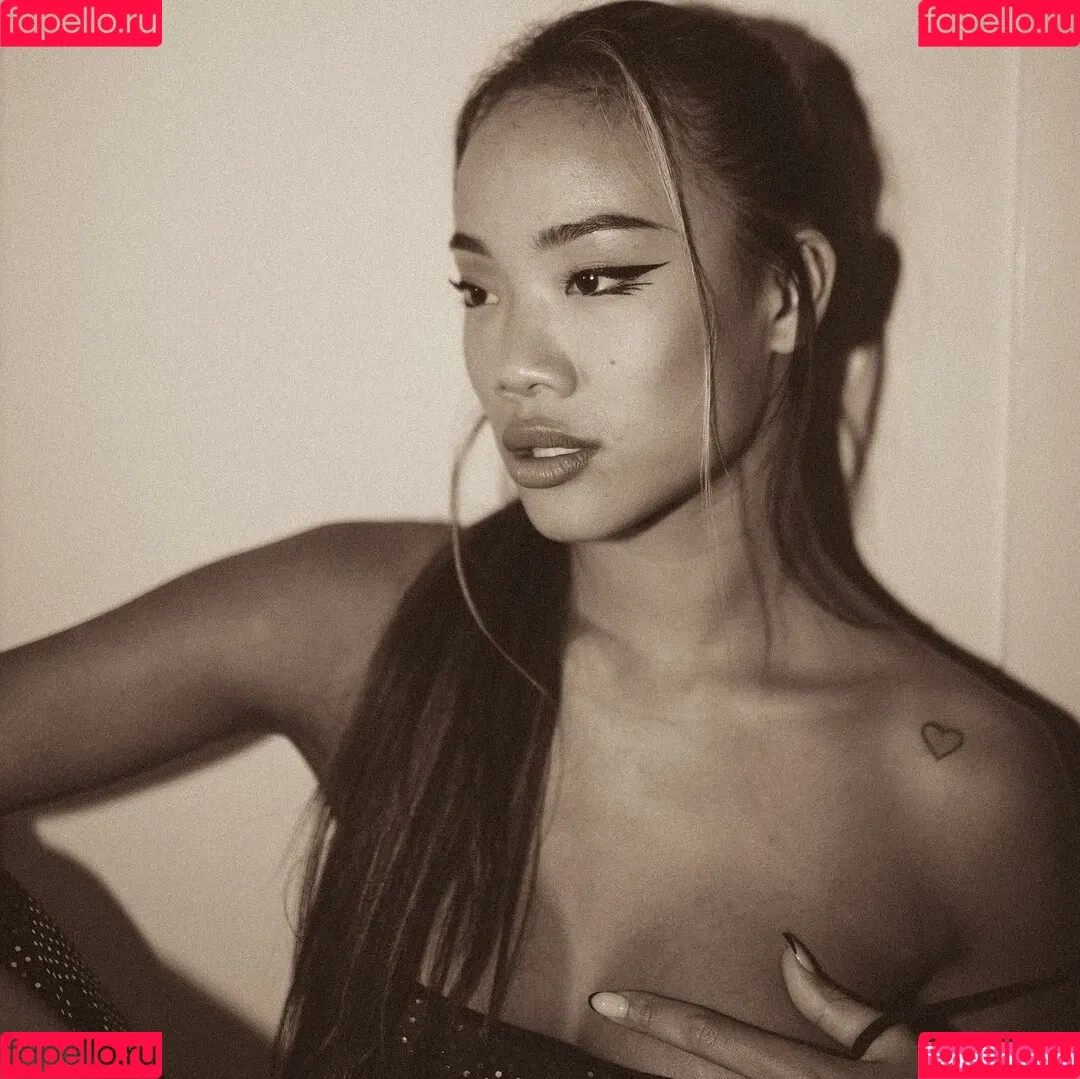 Nona Sobo Onlyfans Photo Gallery 