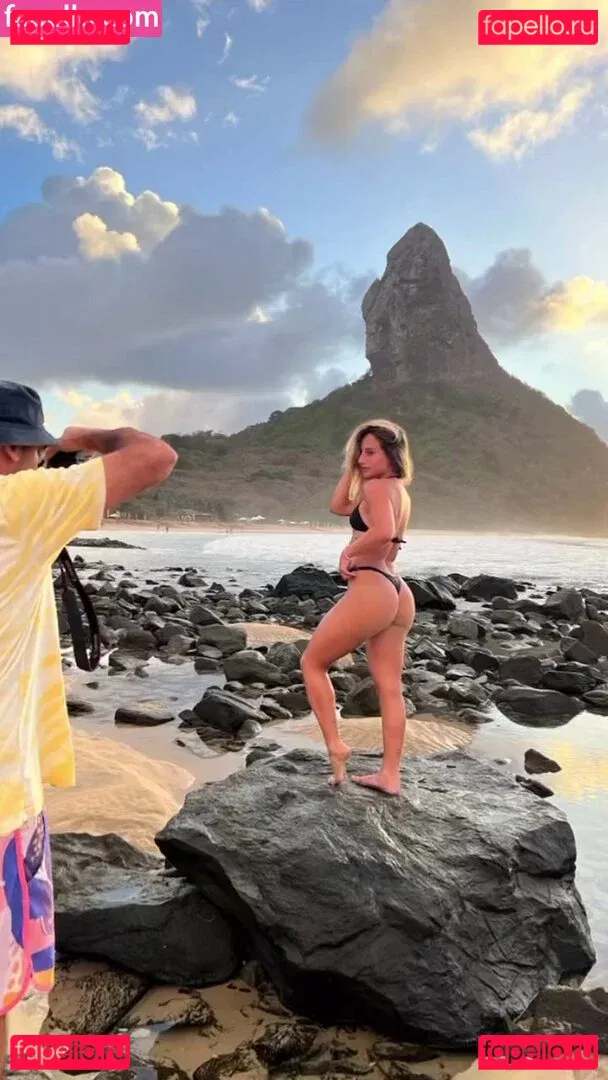 Bruna Griphao Onlyfans Photo Gallery 