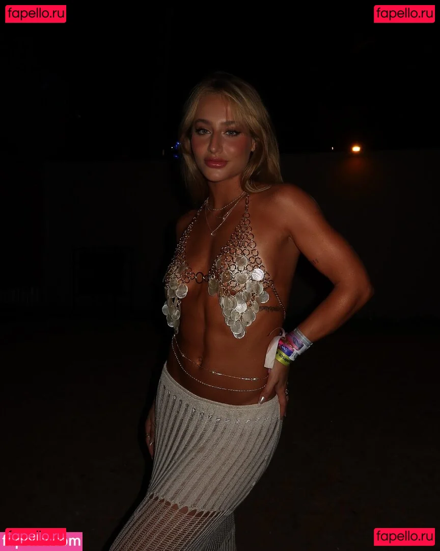 Bruna Griphao Onlyfans Photo Gallery 