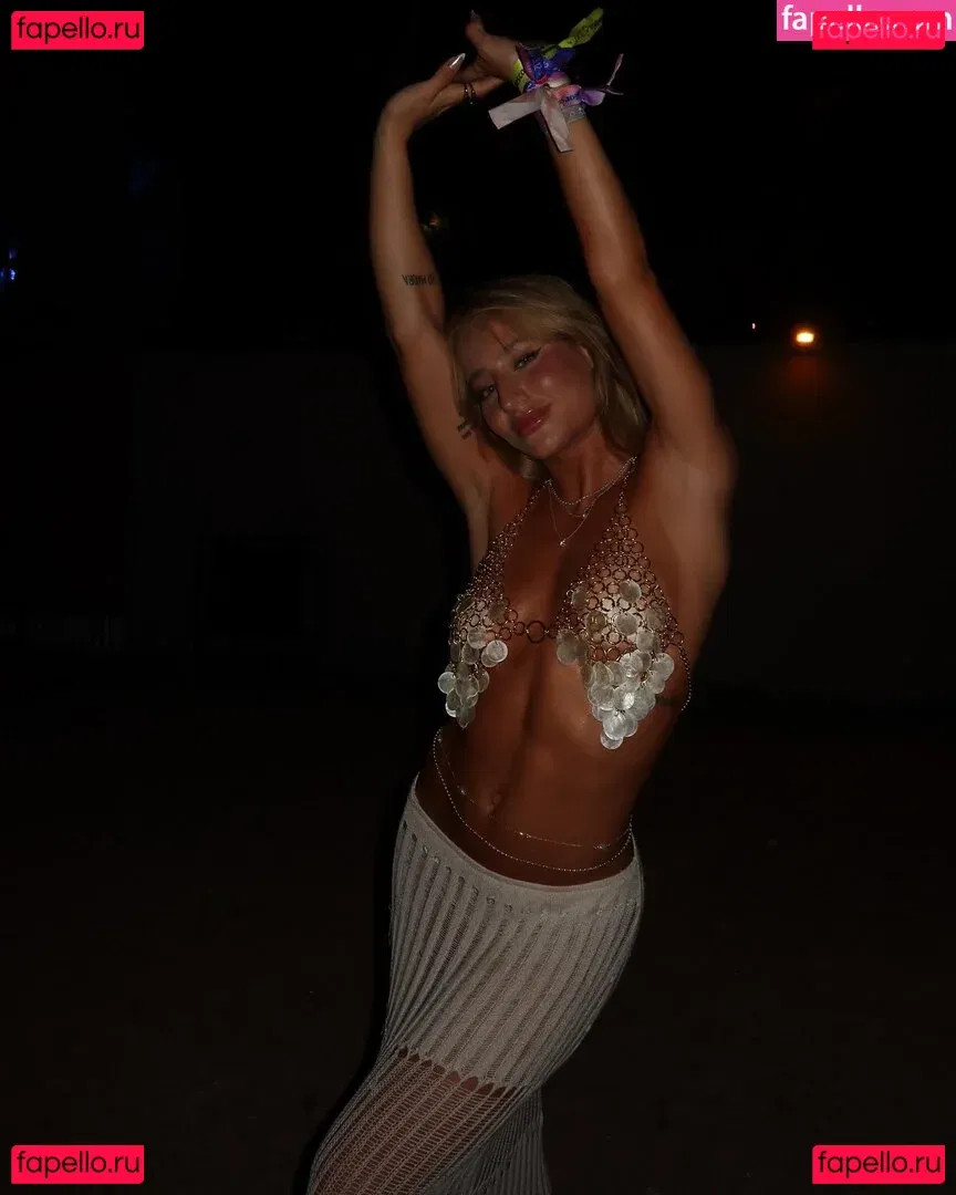 Bruna Griphao Onlyfans Photo Gallery 