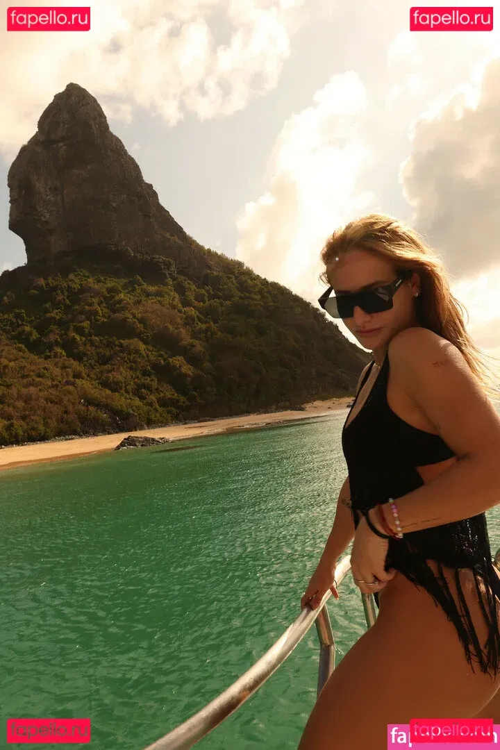 Bruna Griphao Onlyfans Photo Gallery 