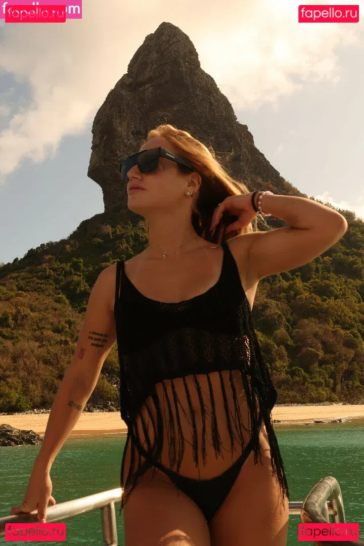 Bruna Griphao Onlyfans Photo Gallery 