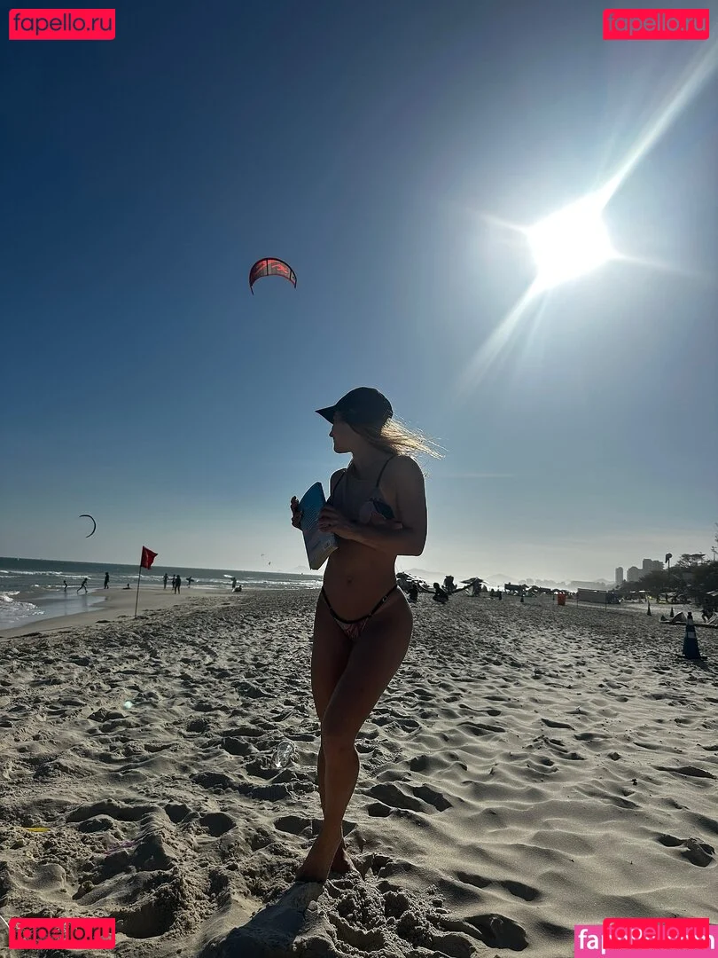 Bruna Griphao Onlyfans Photo Gallery 