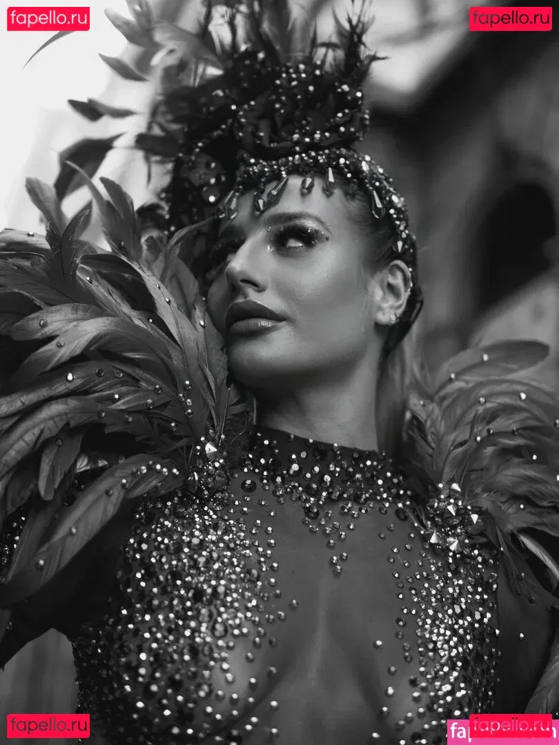 Bruna Griphao Onlyfans Photo Gallery 