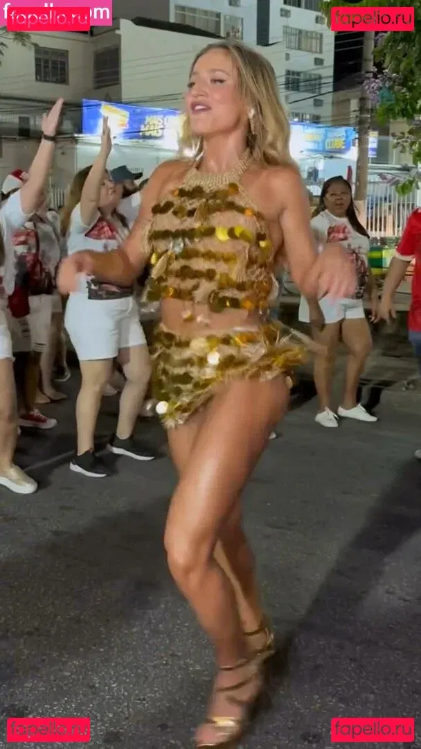 Bruna Griphao Onlyfans Photo Gallery 