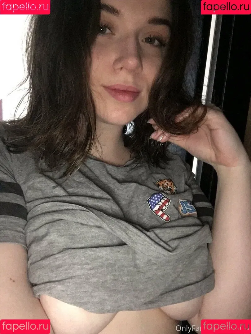 mirniy Onlyfans Photo Gallery 
