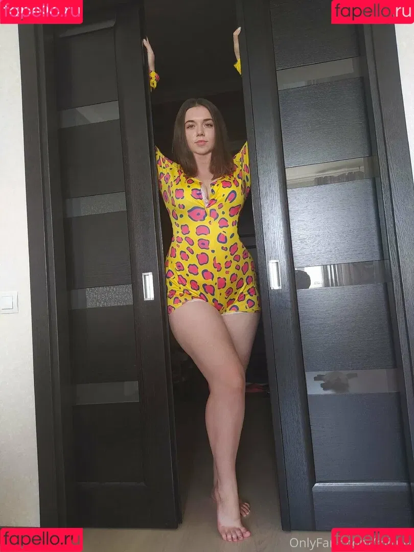 mirniy Onlyfans Photo Gallery 