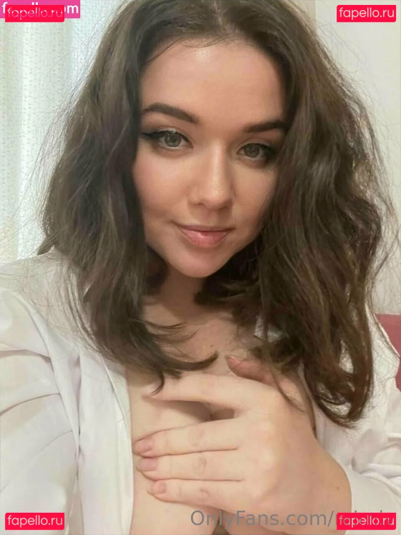 mirniy Onlyfans Photo Gallery 