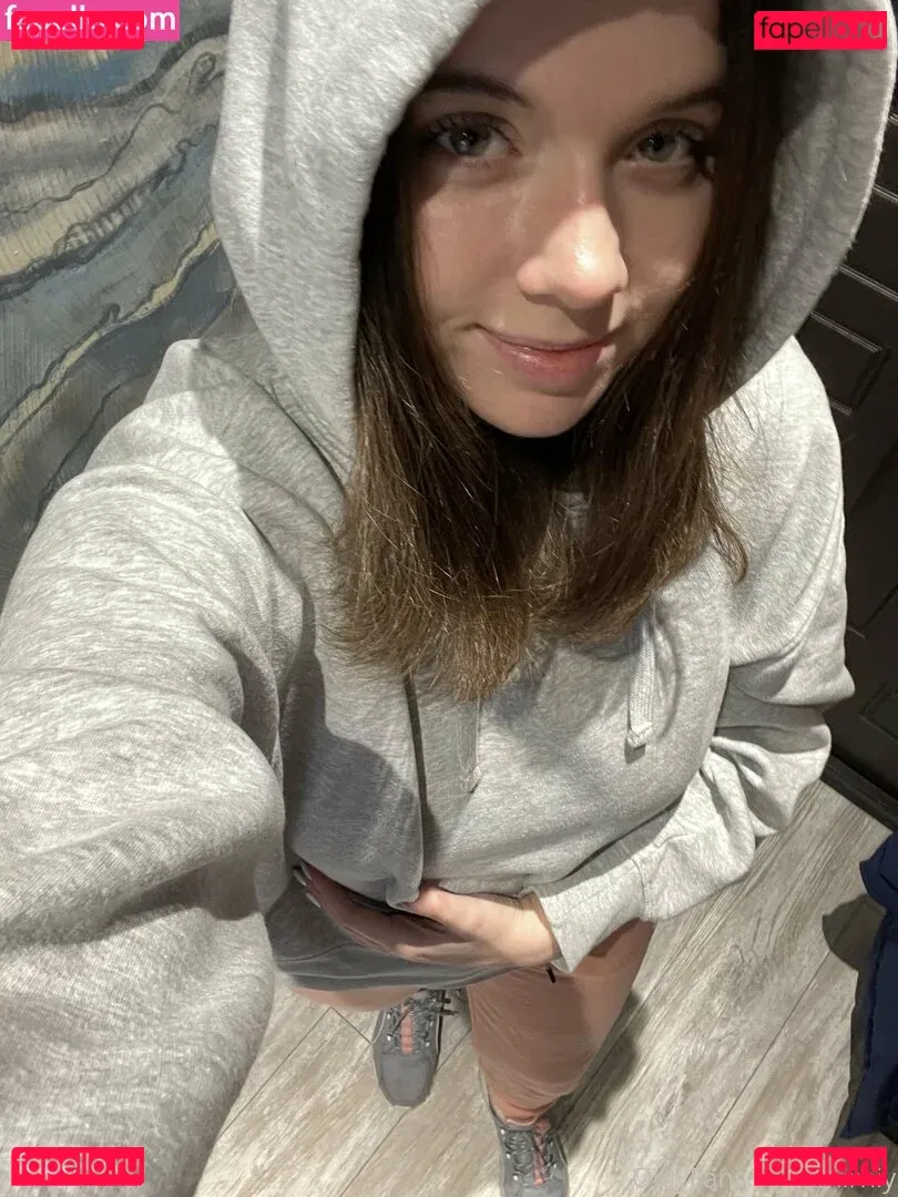 mirniy Onlyfans Photo Gallery 