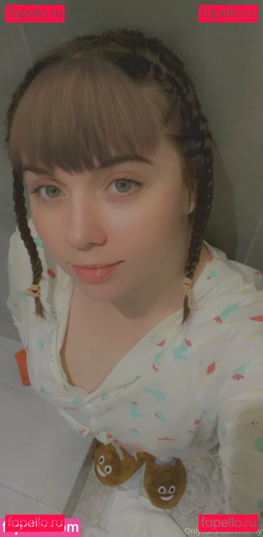 mirniy Onlyfans Photo Gallery 