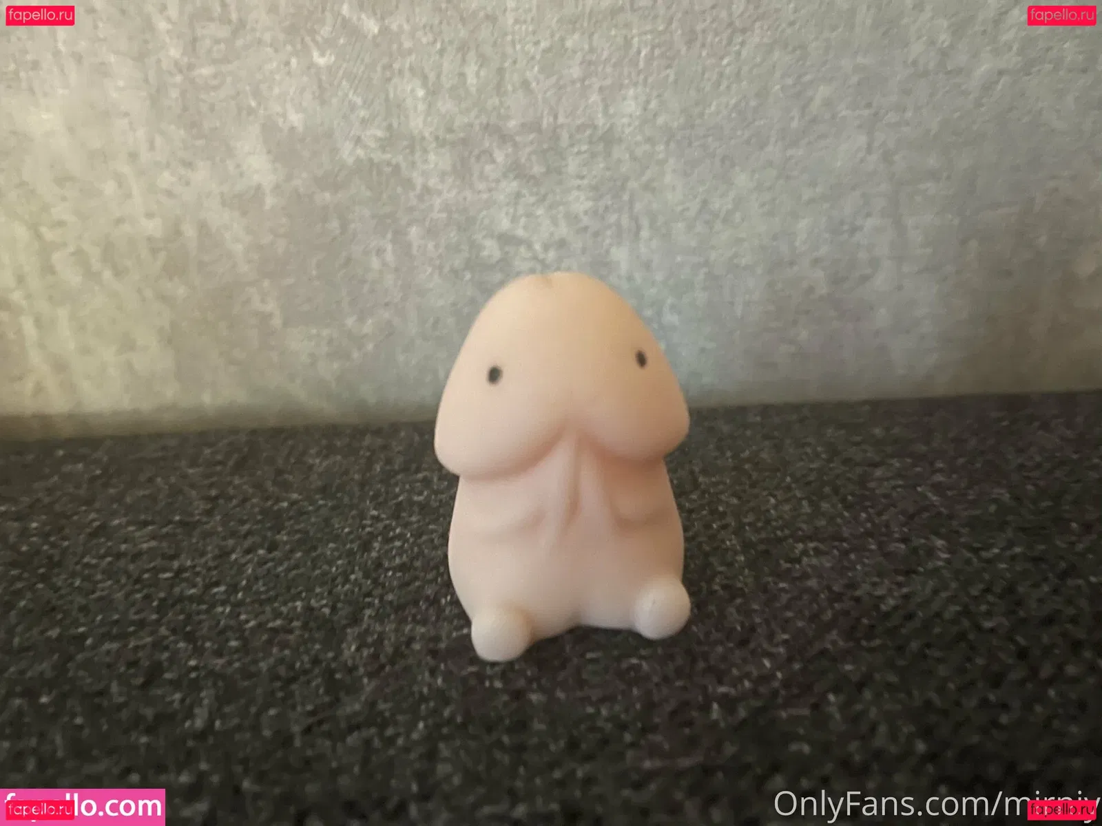 mirniy Onlyfans Photo Gallery 