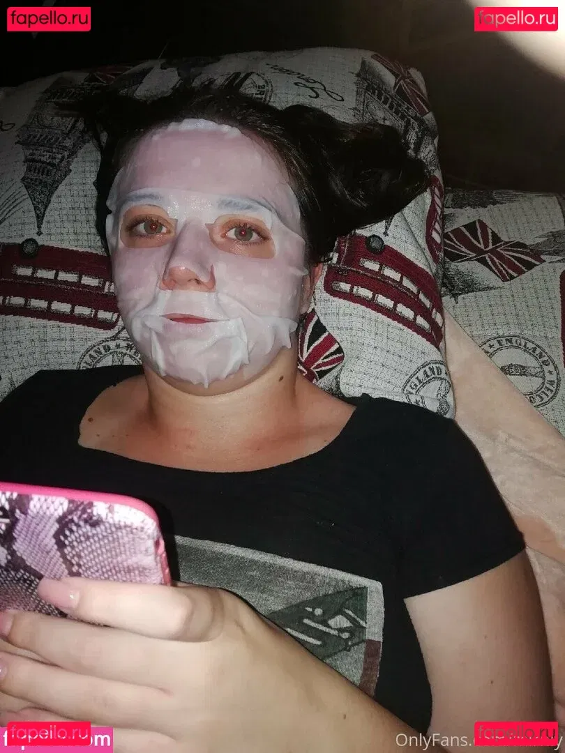 mirniy Onlyfans Photo Gallery 