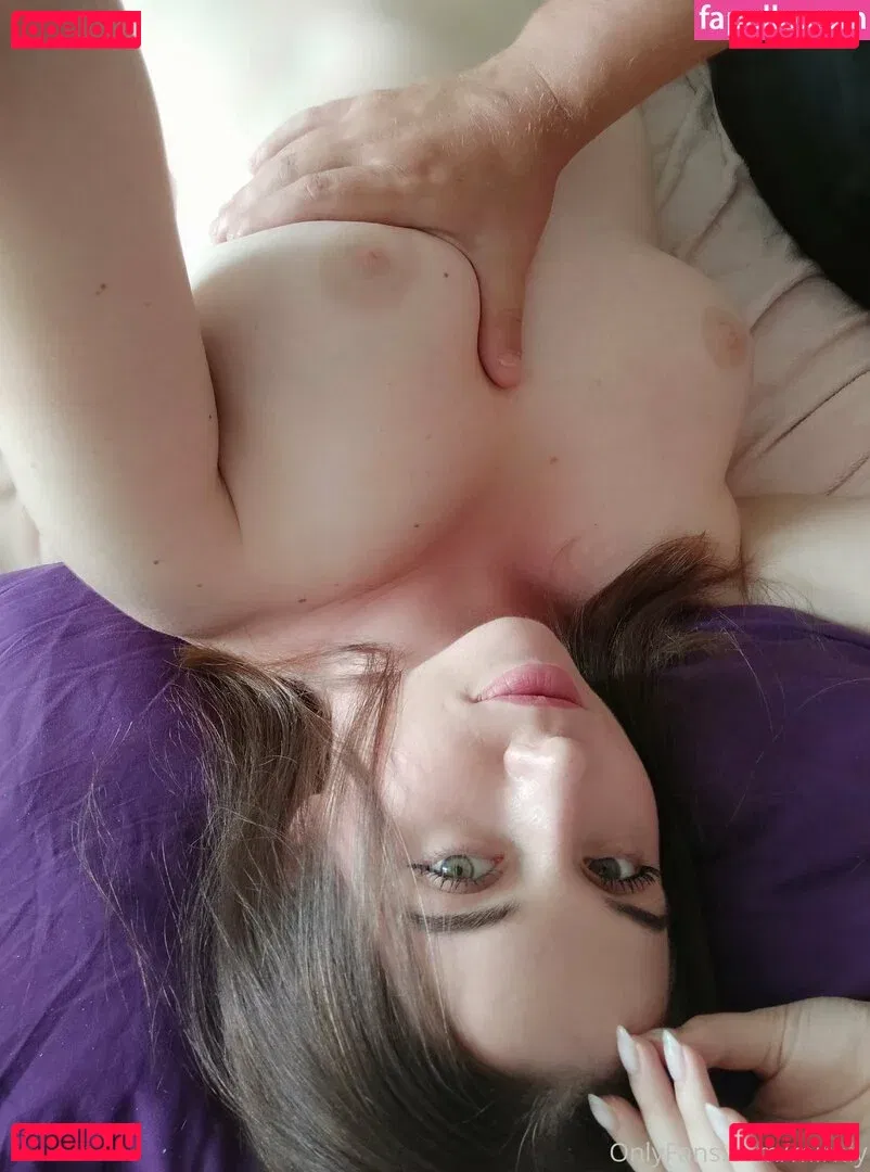 mirniy Onlyfans Photo Gallery 