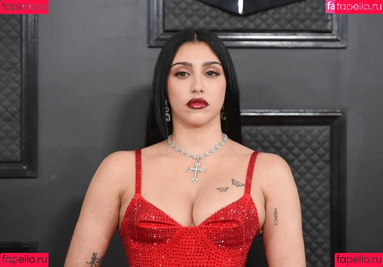 Lourdes Leon Onlyfans Photo Gallery 