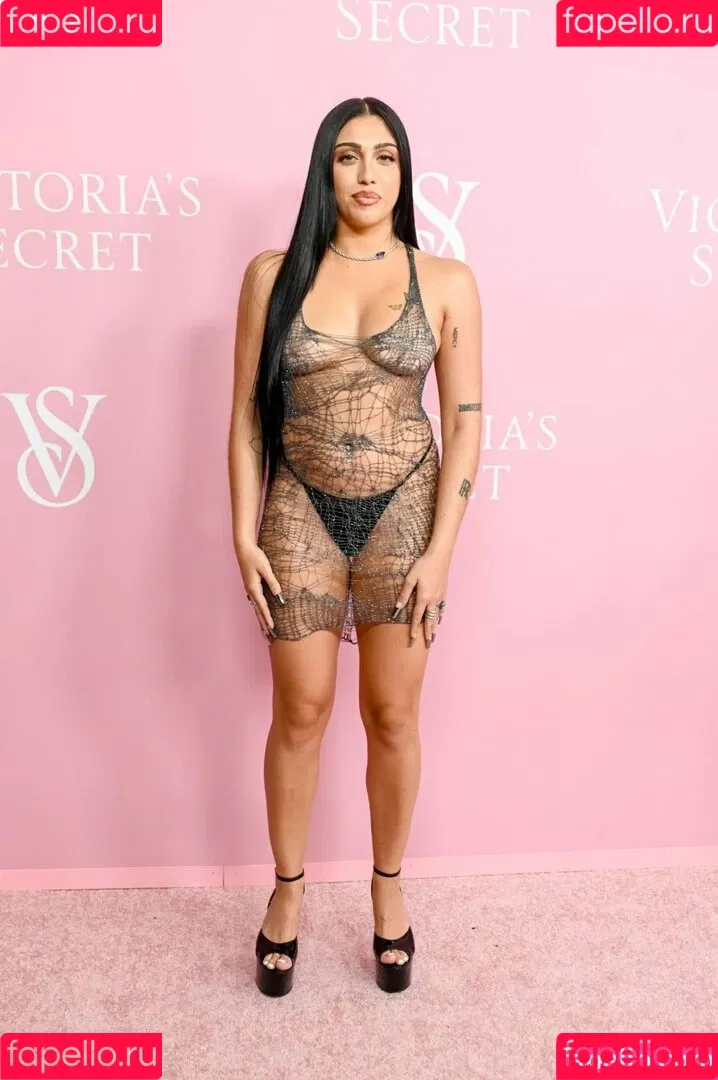 Lourdes Leon Onlyfans Photo Gallery 