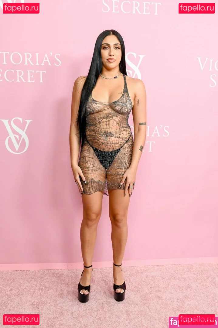 Lourdes Leon Onlyfans Photo Gallery 