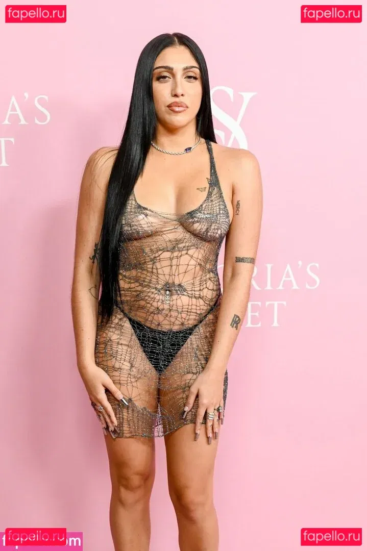 Lourdes Leon Onlyfans Photo Gallery 