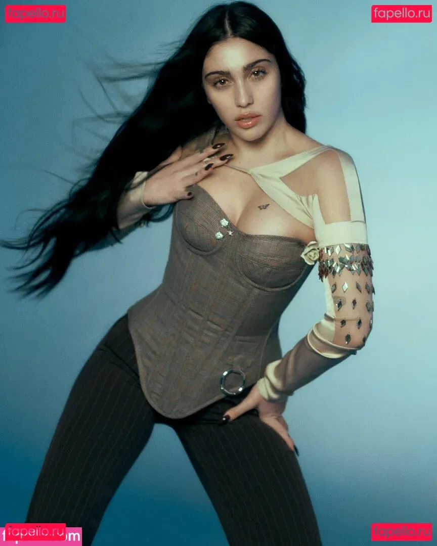 Lourdes Leon Onlyfans Photo Gallery 