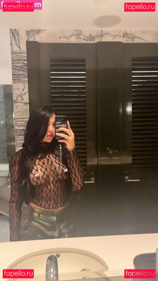 Lourdes Leon Onlyfans Photo Gallery 